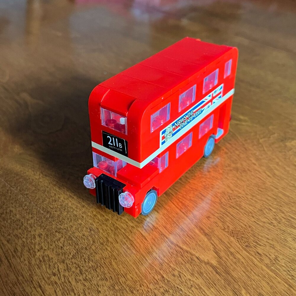 Lego double-decker London bus set 40220